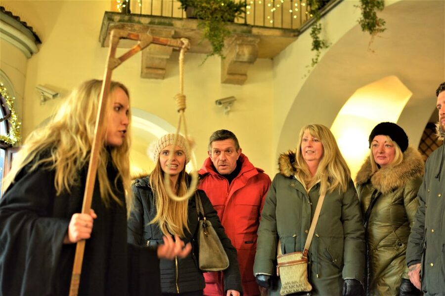 Prague: Ghosts, Legends, Medieval Underground & Dungeon Tour - Candlelit dungeon time: Jan Mydlář and execution instruments up close