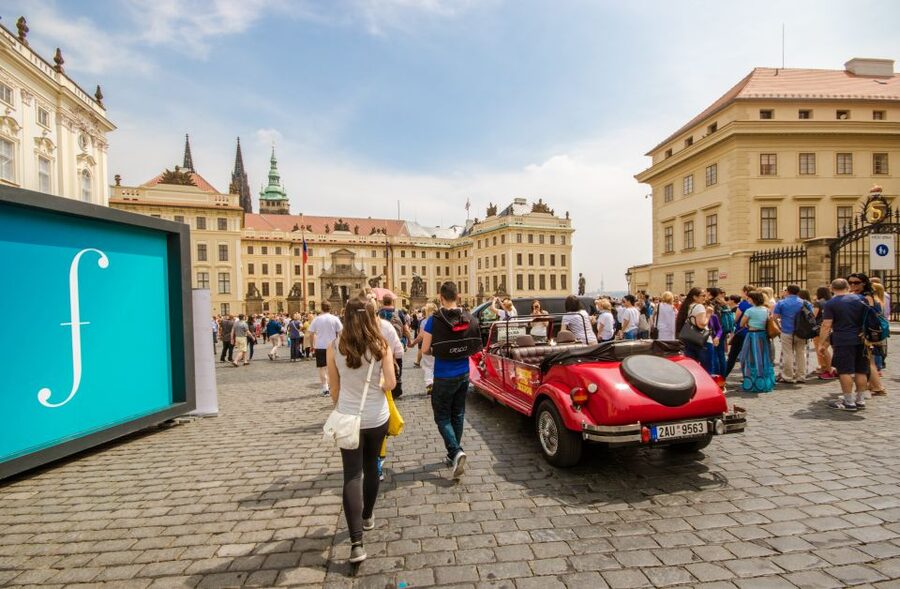 Prague: Guided Bus & Walking Tour with River Cruise & Lunch - Who this tour suits best (and who should think twice)