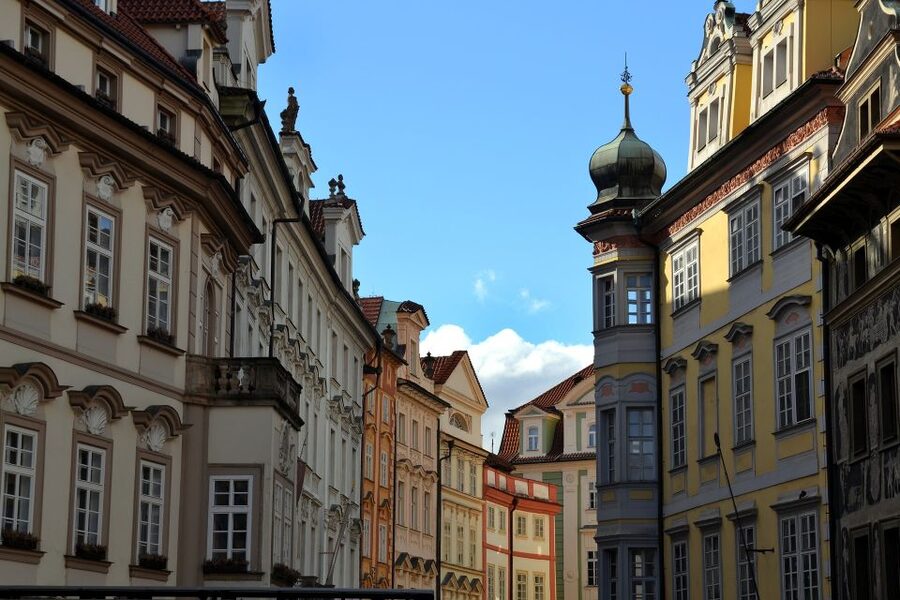 Prague: Guided Walking Tour of Prague's Jewish Quarter - The 150-minute walking flow, and what you’ll likely notice