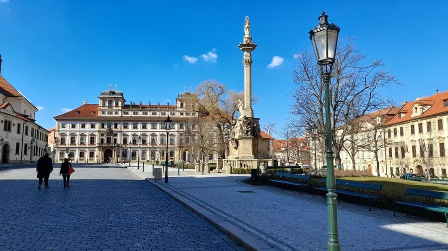 Prague Half Day Private Guided Tour by Car or Foot - How the guide makes or breaks the experience