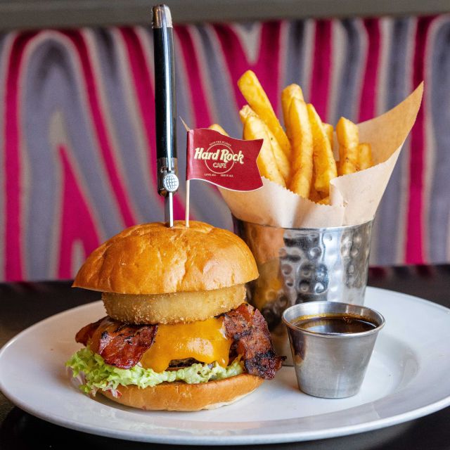 Prague: Hard Rock Cafe with Set Menu for Lunch or Dinner - Service quality and what to look for in a good meal here
