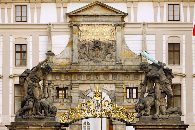 Prague Highlights in Half a Day - The center of Prague hides a garden, water, and “why did this matter”