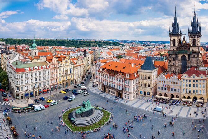 Prague Highlights in Half a Day - The Book Tunnel, Kafka, the oldest bridge, and St. Nicholas side-by-side