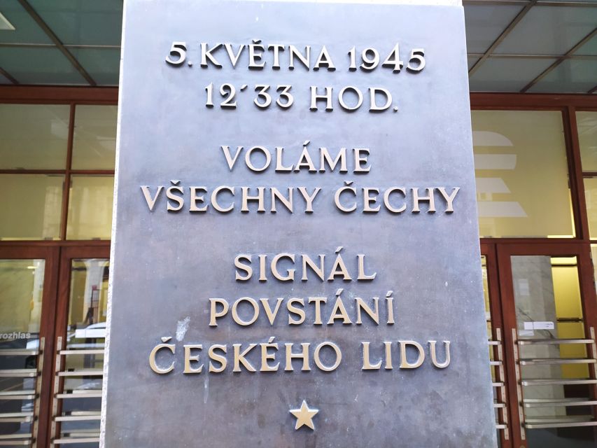 Prague: Historical Walking Tour with Focus on World War 2 - Meeting at Skautský Institut and keeping up in 3 hours