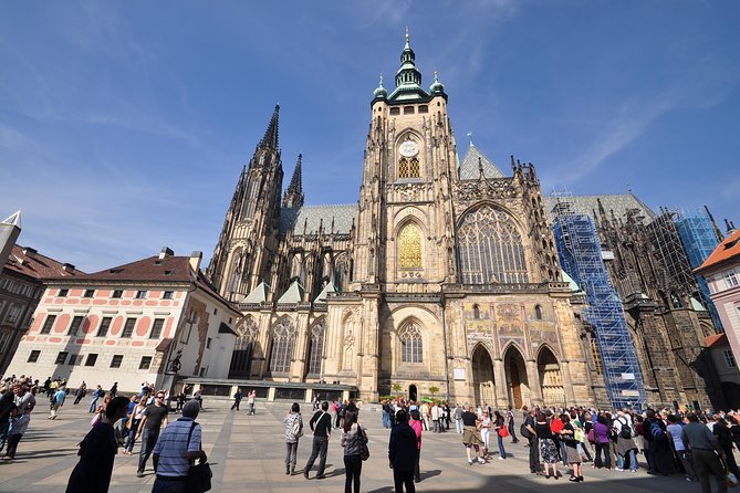 Prague in One Day by a Car - Excellent opportunity to see all the sights - A smooth first-day Prague overview, without the long slog