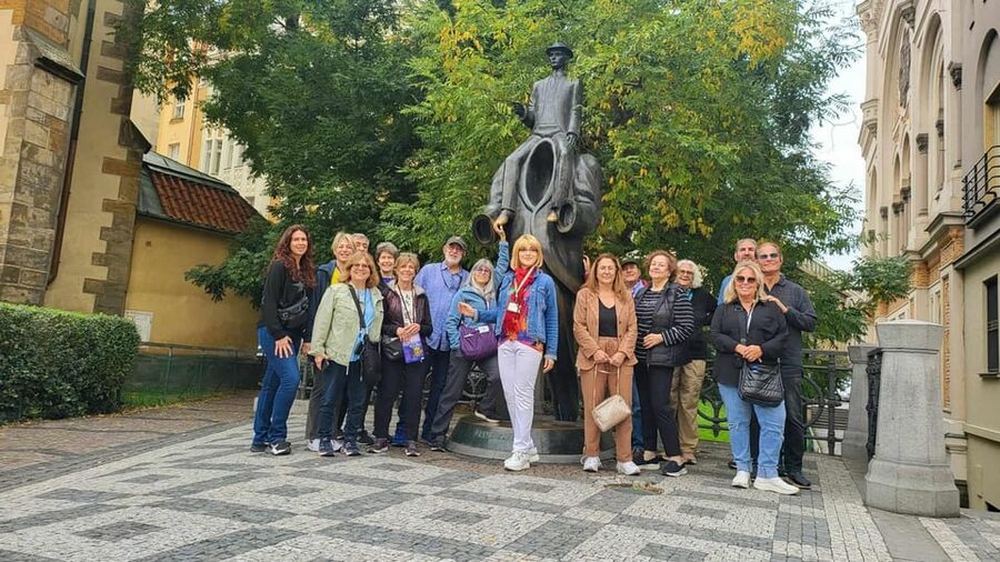 Prague: Jewish Quarter Half-Day Private Walking Tour - Old Jewish Cemetery: the stacked graves and the Loew legend