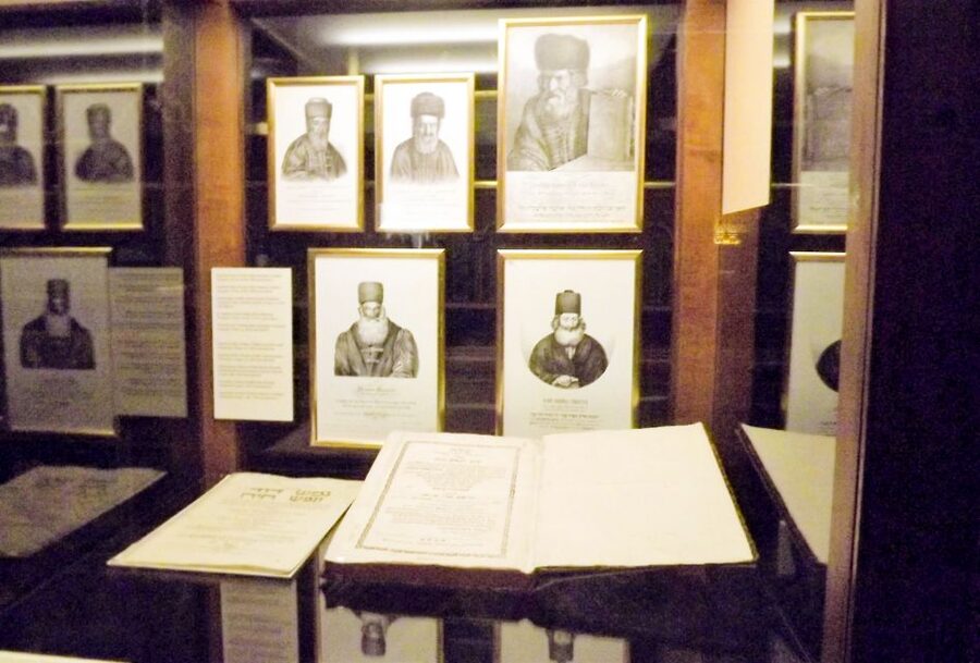 Prague: Jewish Quarter Ticket with optional Audio Guide - Synagogue tour highlights: what each major site is for
