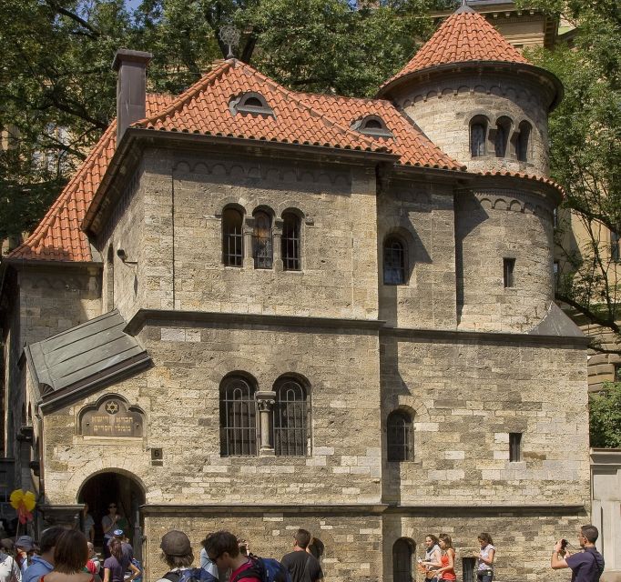 Prague: Jewish Town Walking Tour - Walking the Prague Jewish Quarter, without the museum feeling