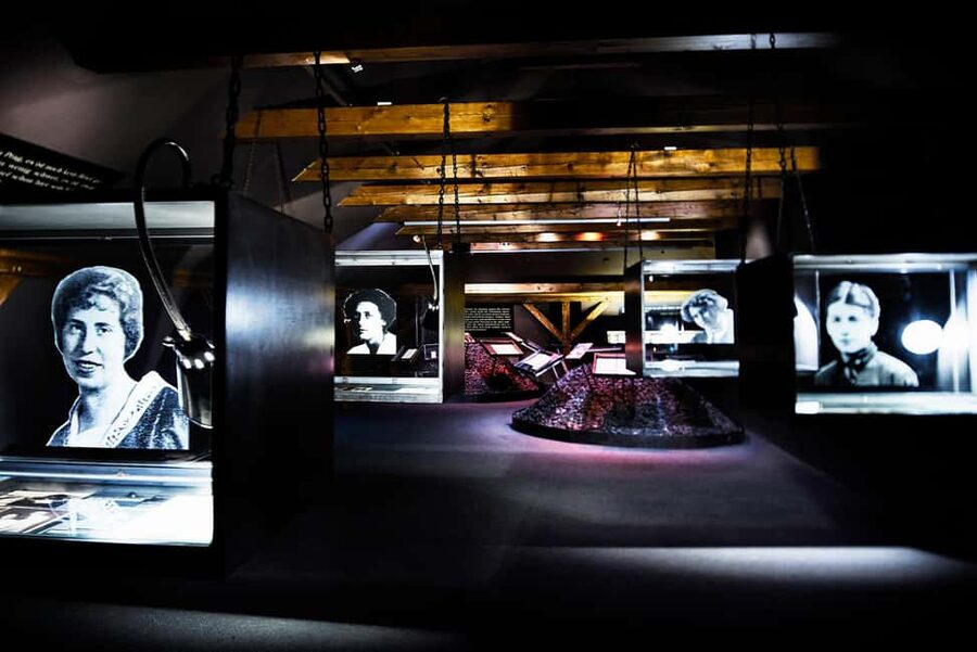 Prague: Kafka Museum Entry Ticket - Symbolic Rooms and Audiovisual Installations