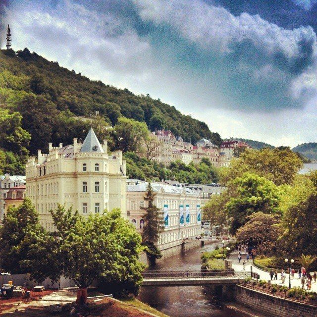 Prague: Karlovy Vary Day Trip with Watchtower and Funicular - From Prague, Straight to Karlovy Vary’s Spa-Headed Atmosphere