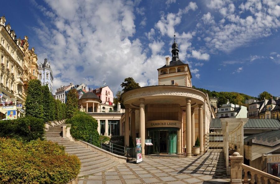 Prague: Karlovy Vary Tour with Lunch and Moser Museum Visit - After lunch guided center tour, then 2 hours of freedom