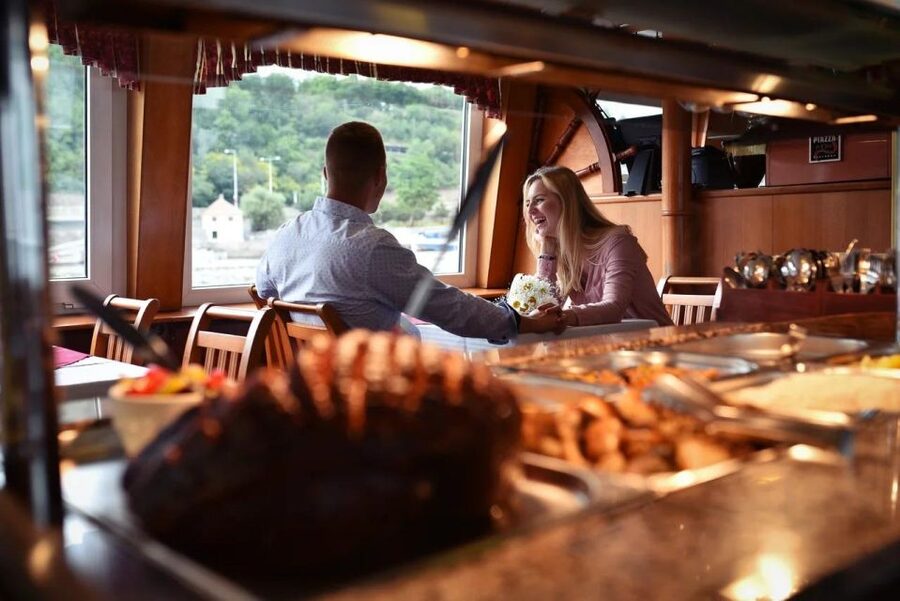 Prague: Lunch Cruise on Vltava River with open Buffet - 110 minutes on the water, plus the lock that changes the ride