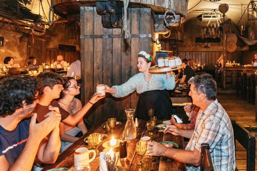 Prague: Medieval Dinner with Unlimited Drinks - FAQ