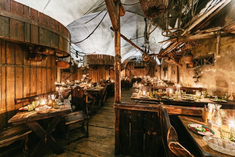 Prague: Medieval Dinner with Unlimited Drinks - The Medieval Tavern Experience at U Pavouka