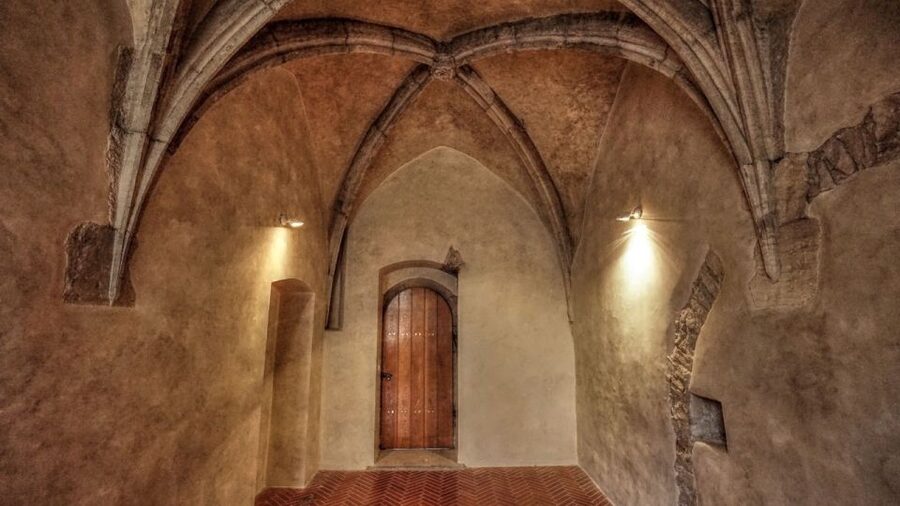 Prague: Medieval Underground Guided Tour - Your guided route: medieval rooms, corridors, and the original street