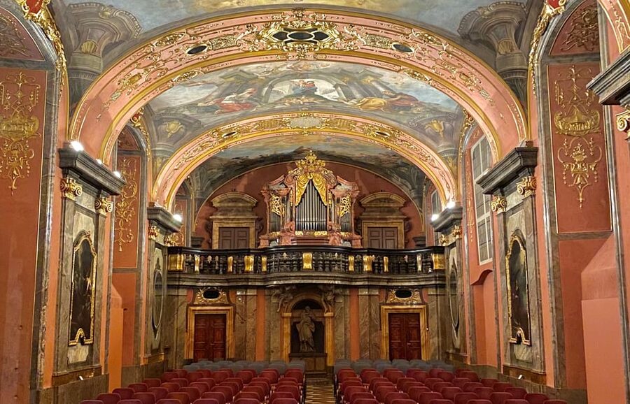 Prague: Mirror Chapel Classical Music Concert Ticket - A one-hour concert with big Prague presence