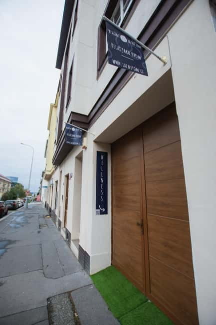 Prague: Modern Private Spa with Jacuzzi and/or Sauna - House rules that are easy to miss, but easy to follow