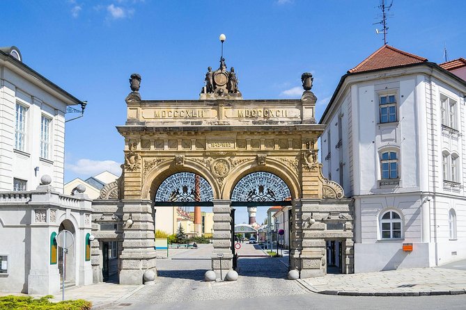 Prague-Munich One-Way Sightseeing Day Tour - What the 10-hour timing feels like in real life