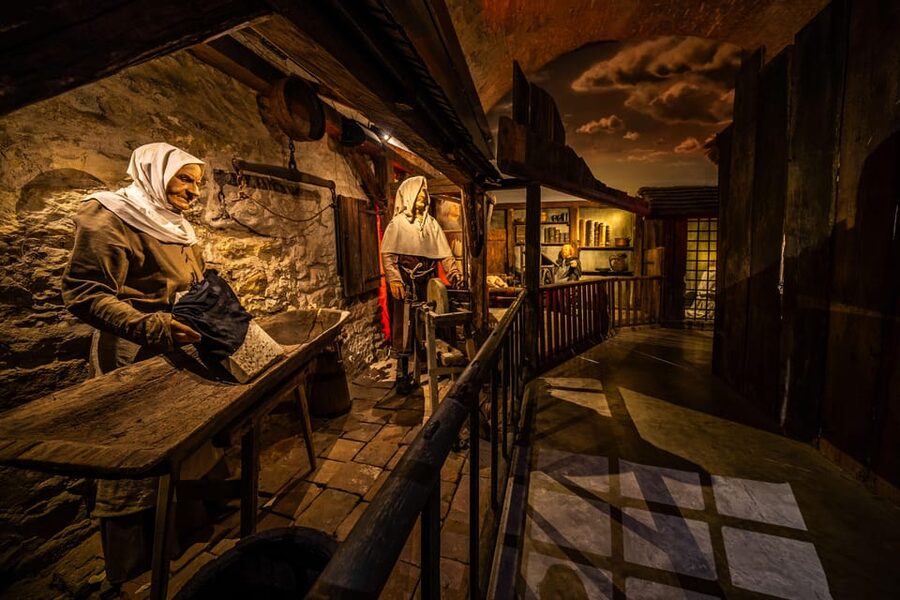 Prague: Museum of Torture Entry Ticket - The 400m² Layout: How 100 Exhibits Get Spaced Out