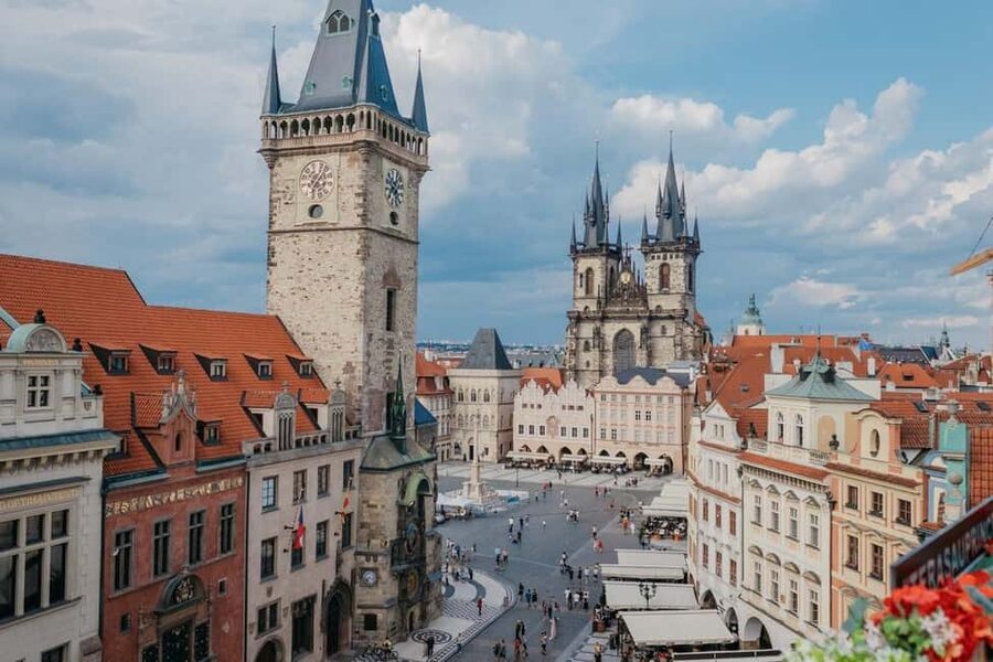 Prague Must-See: Old Town, Charles Bridge & Alchemy Museum - Price and timing: what $23 gets you, and what costs extra