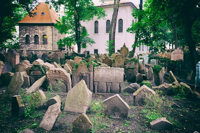 Prague Old Jewish Quarter and Spanish Synagogue Private Tour - Meeting at the World of Franz Kafka and Getting Oriented Fast