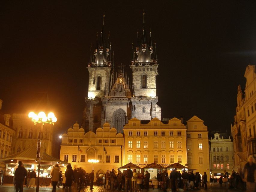 Prague: Old, New, and Jewish Towns Guided Walking Tour - Jewish Town storytelling: history you can connect to the city