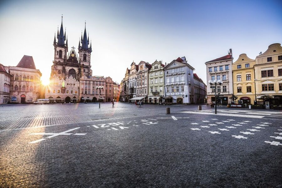 Prague: Old Town and Jewish Quarter 2-Hour Walking Tour - Ungelt, Pařížská Street, and the city’s trade and taste