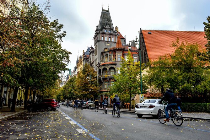 Prague: Old Town and Jewish Quarter Small-Group Tour - Price, timing, and how this tour delivers value