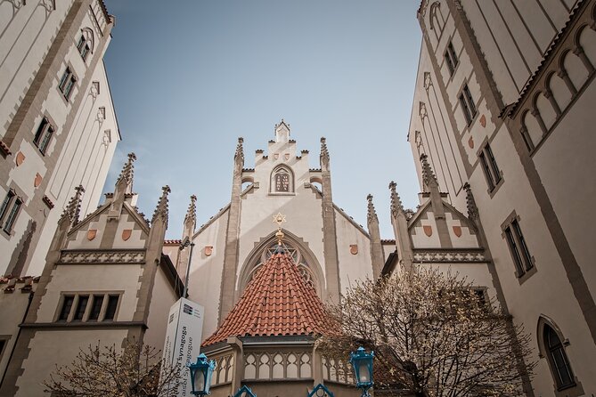 Prague Old Town and Jewish Quarter Walking Tour - The Stone Bell House, Jan Hus, and the Astronomical Clock stop-by-stop