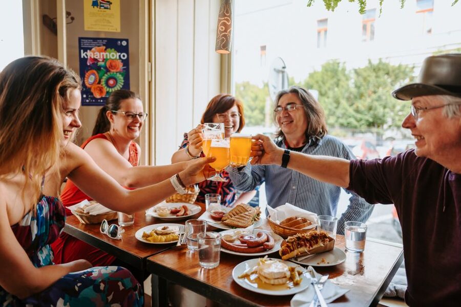 Prague: Old Town Fun Evening Food and Drink Tour - Aperitif and coffee with dessert: the Czech ending you can taste