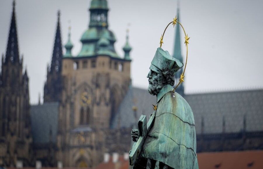 Prague: Old Town Highlights & Hidden Gems Guided Tour - Meeting point at Mostecka 4, near the Charles Bridge towers