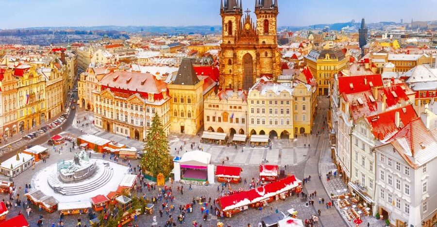 Prague: Old Town Highlights Private Guided Walking Tour - The 2-hour route: old town focus, WWII context, and Charles Bridge views