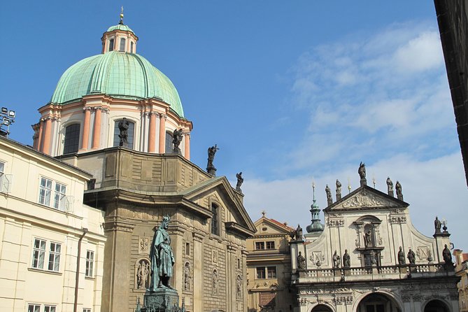 Prague Old Town Highlights Walking Tour - Price and What You Actually Get in 2 Hours