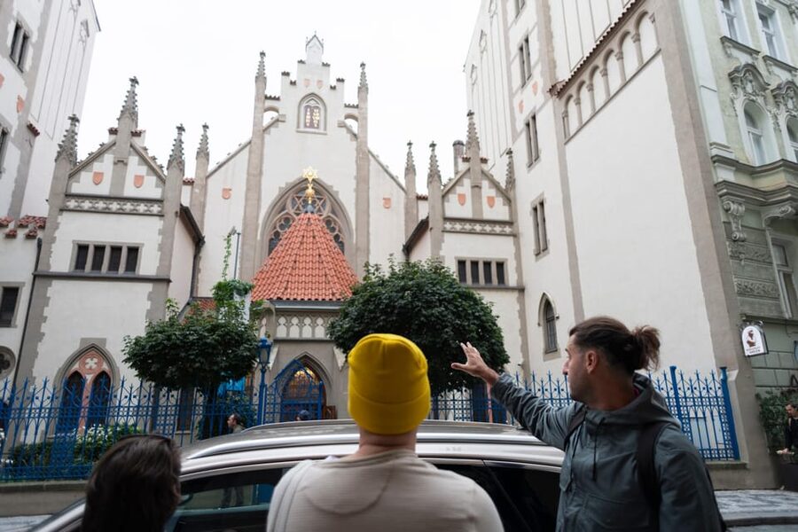 Prague: Old Town, Jewish Quarter & Astro Clock Walking Tour - Value at About $22 for 150 Minutes of Old Town and Josefov Stops
