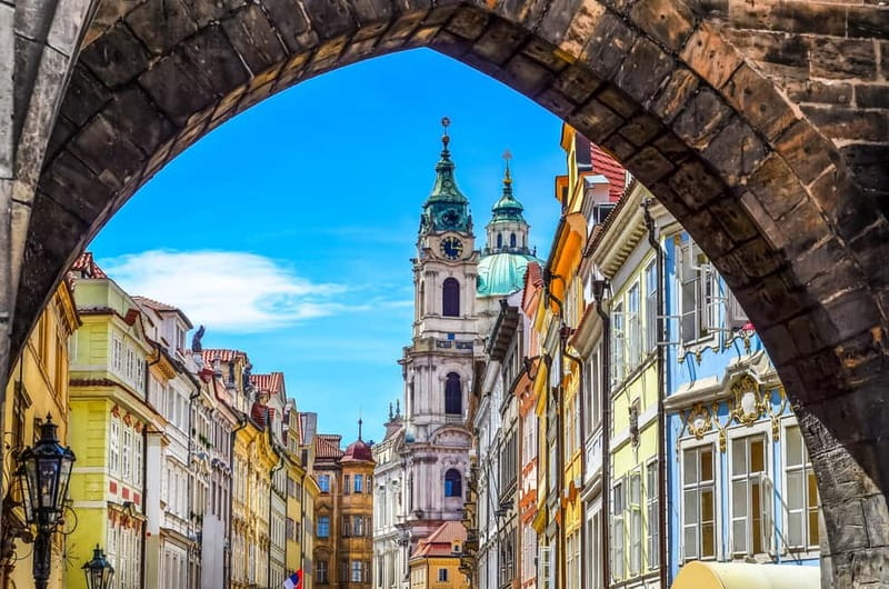 Prague: Old Town, Prague Castle & River Cruise Day Tour - Key things that make this tour work