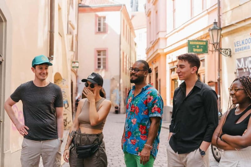 Prague: Old Town, Prague Castle & River Cruise Day Tour - Should you book this tour?
