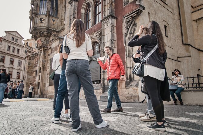 Prague Old Town, River Cruise and Prague Castle Sightseeing Tour Including Lunch - Starting at Týnská 627/7, and why that location helps