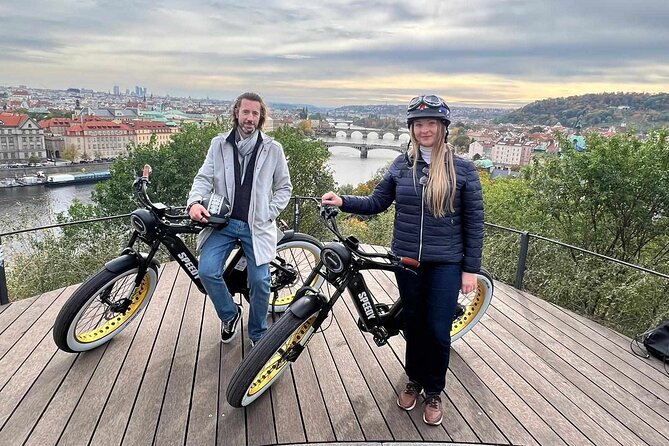 Prague on Stylish Retro styled E-Bike - Viewpoints & Sightseeing - How the retro e-bike setup makes the route easier