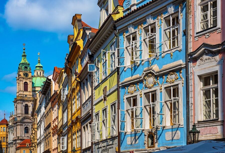 Prague: One Prague Tour with Local Food & Beer - Who should book this tour and when to do it