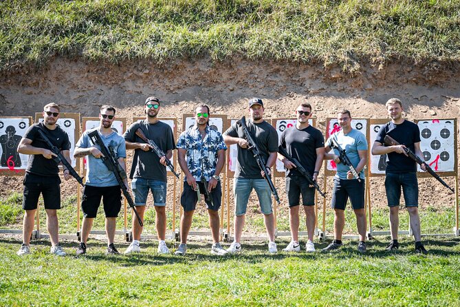 Prague: Outdoor shooting experience 3 to 10 guns + BUS Transfer - Comfort, fitness, and group dynamics up to 24 people