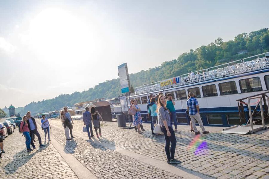 Prague: Panoramic Vltava River Cruise - Duration and distance: why 55 minutes can feel short