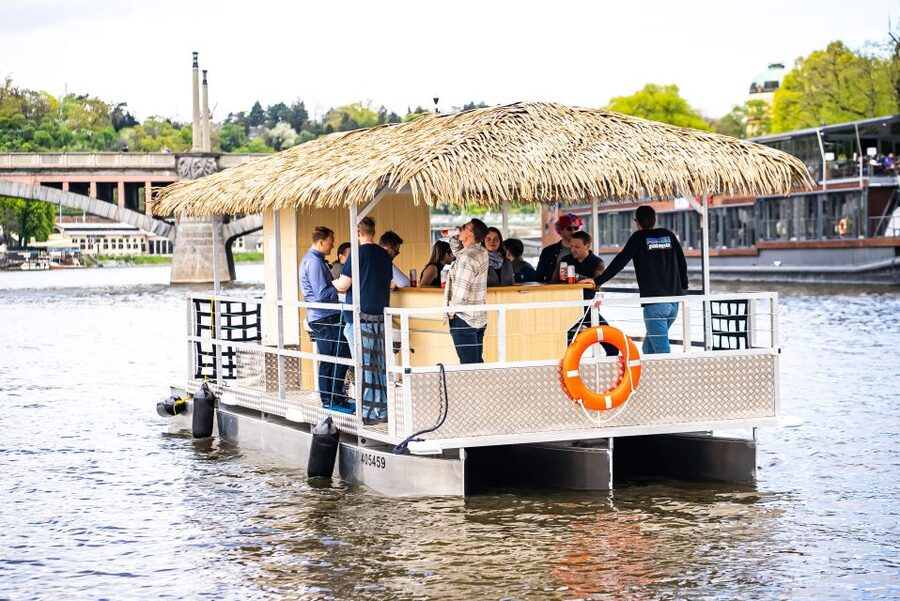 Prague: Party Tiki Boat Sightseeing Cruise with Drinks - The drink choices: Budvar beer vs Prosecco vs cider