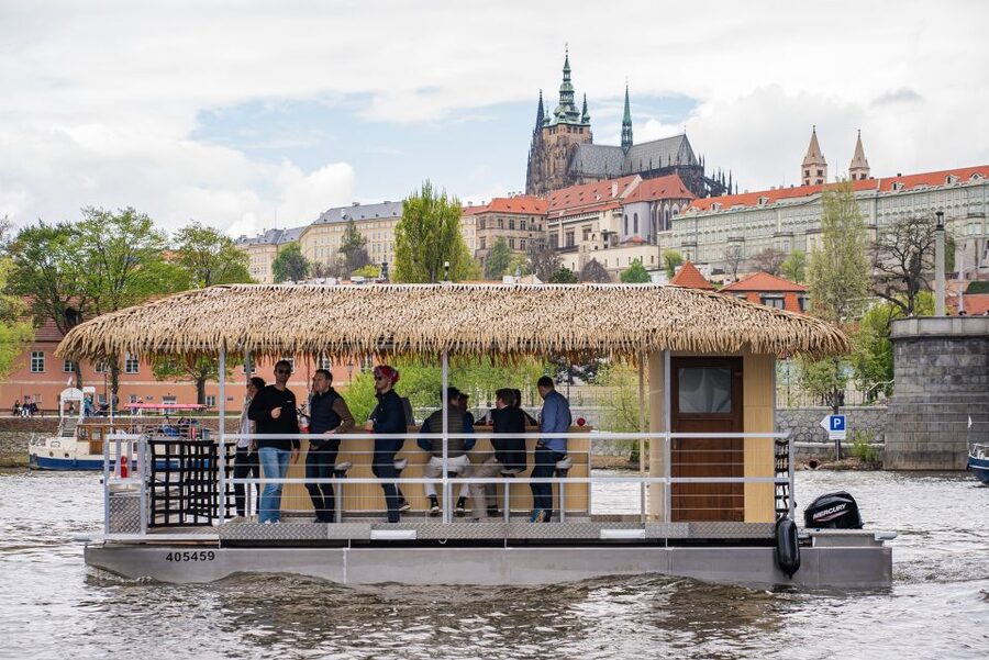 Prague: Party Tiki Boat Sightseeing Cruise with Drinks - Practical tips to make your cruise better