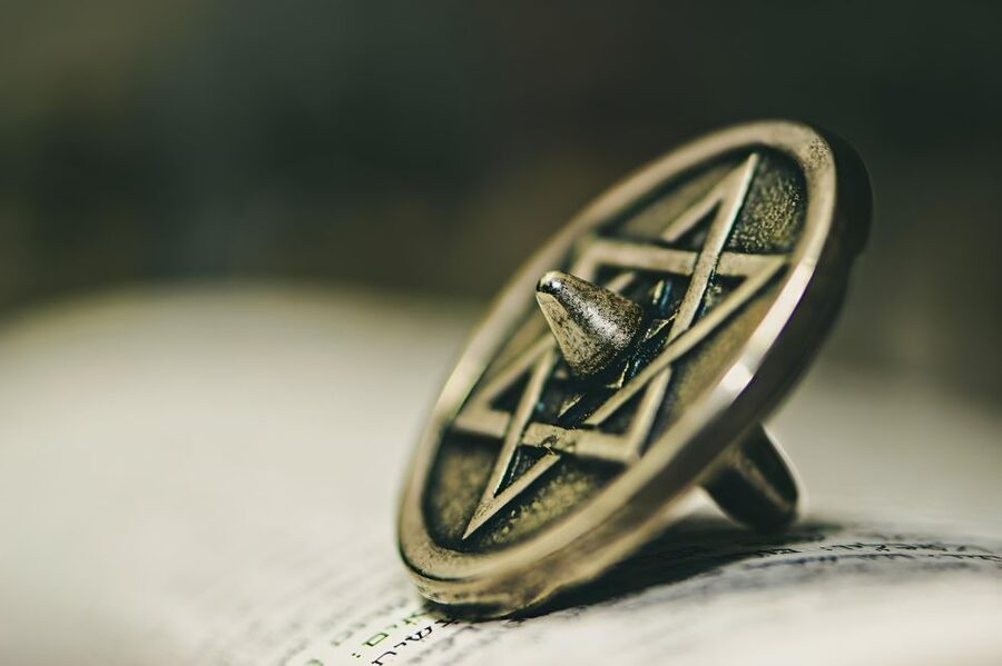Prague: Prague Synagogues & the Jewish Cemetery Guided Tour - Key highlights at a glance