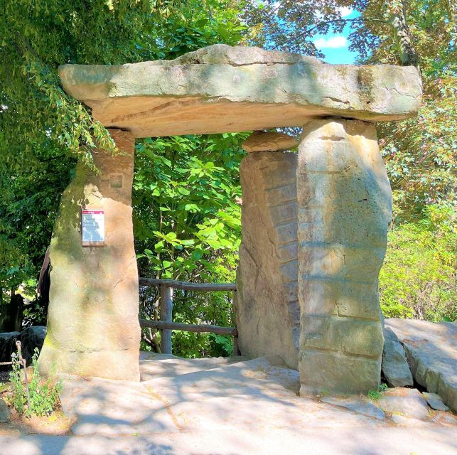 Prague: Prague Zoo Audio Guide with E-Ticket - Booking, E-Ticket, and Getting In Without Waiting Around