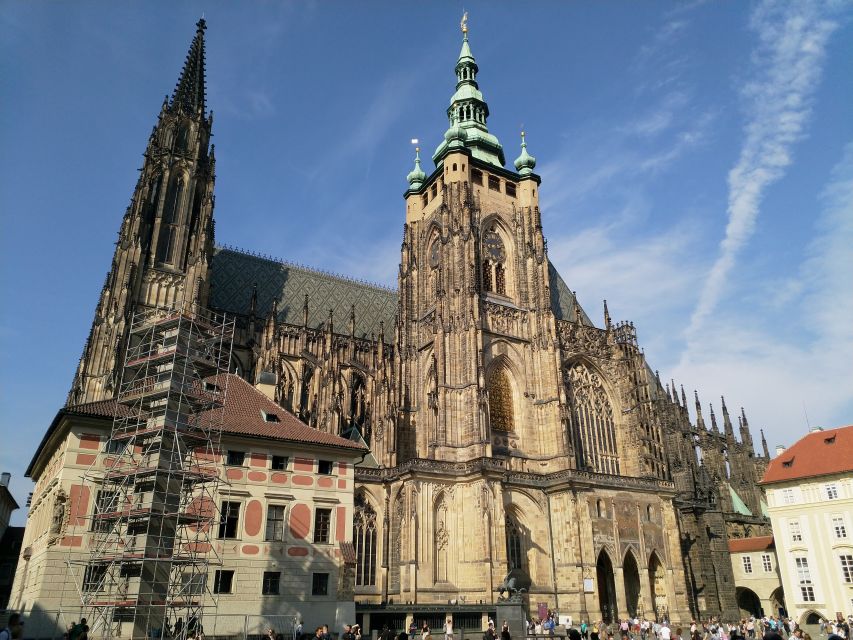 Prague: Private City Tour by Minivan - Old Town Square and the Jewish Quarter drive: big landmarks without the full-day commitment
