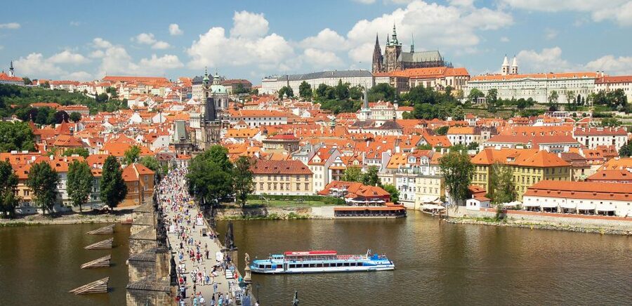 Prague: Private City Tour by Minivan - Getting dropped off where you want: the tour ends on your schedule