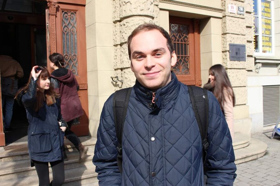 Prague: Private Customized Tour with a Local Guide - What You Can Talk About on This Prague Day