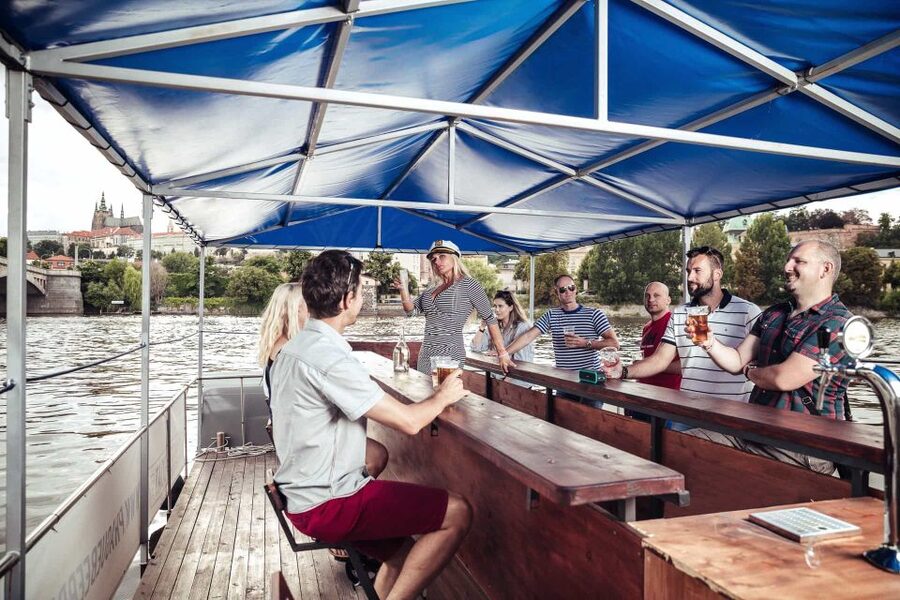 Prague: Private Cycle Boat River Tour with Beer or Prosecco - What this 90-minute cycle boat tour really feels like