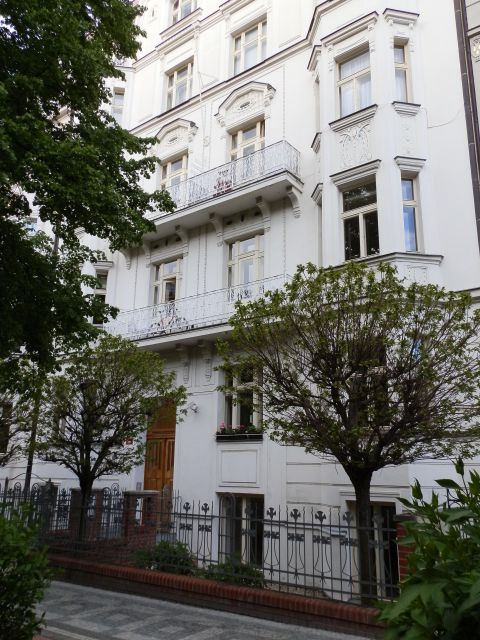 Prague: Private Prague Art Nouveau and Cubism Tour - The story turns: from ornament to revolt